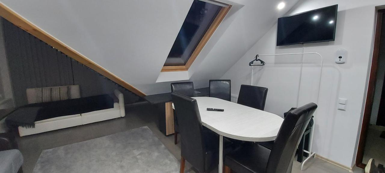 Kalinderu Skier'S Apartament Bellevue Busteni Ngoại thất bức ảnh