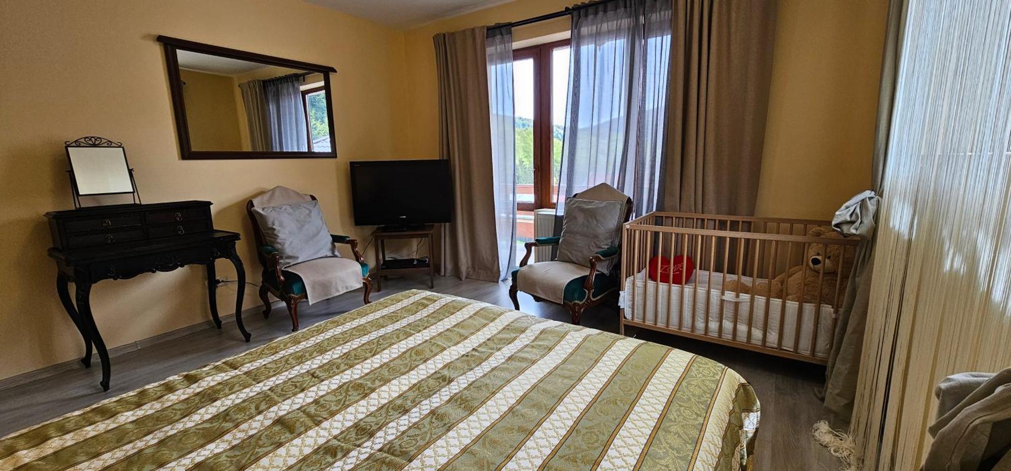 Kalinderu Skier'S Apartament Bellevue Busteni Phòng bức ảnh